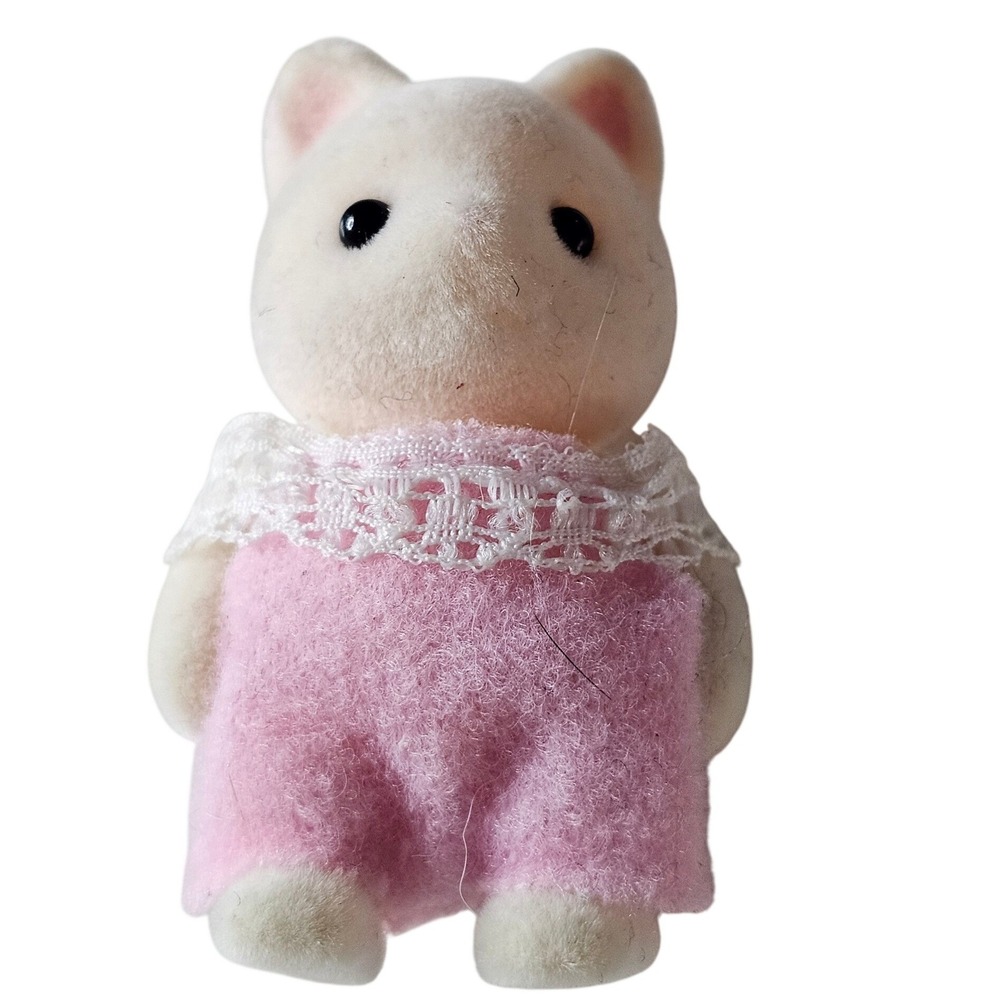 Calico Critters Sylvanian Families Persian Cat Baby Pink Lace Outfit Figure